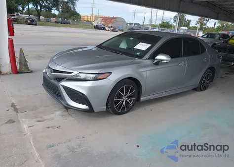 2022 Toyota Camry Se z USA, uszkodzony, nr VIN 4T1G11AK8NU651907